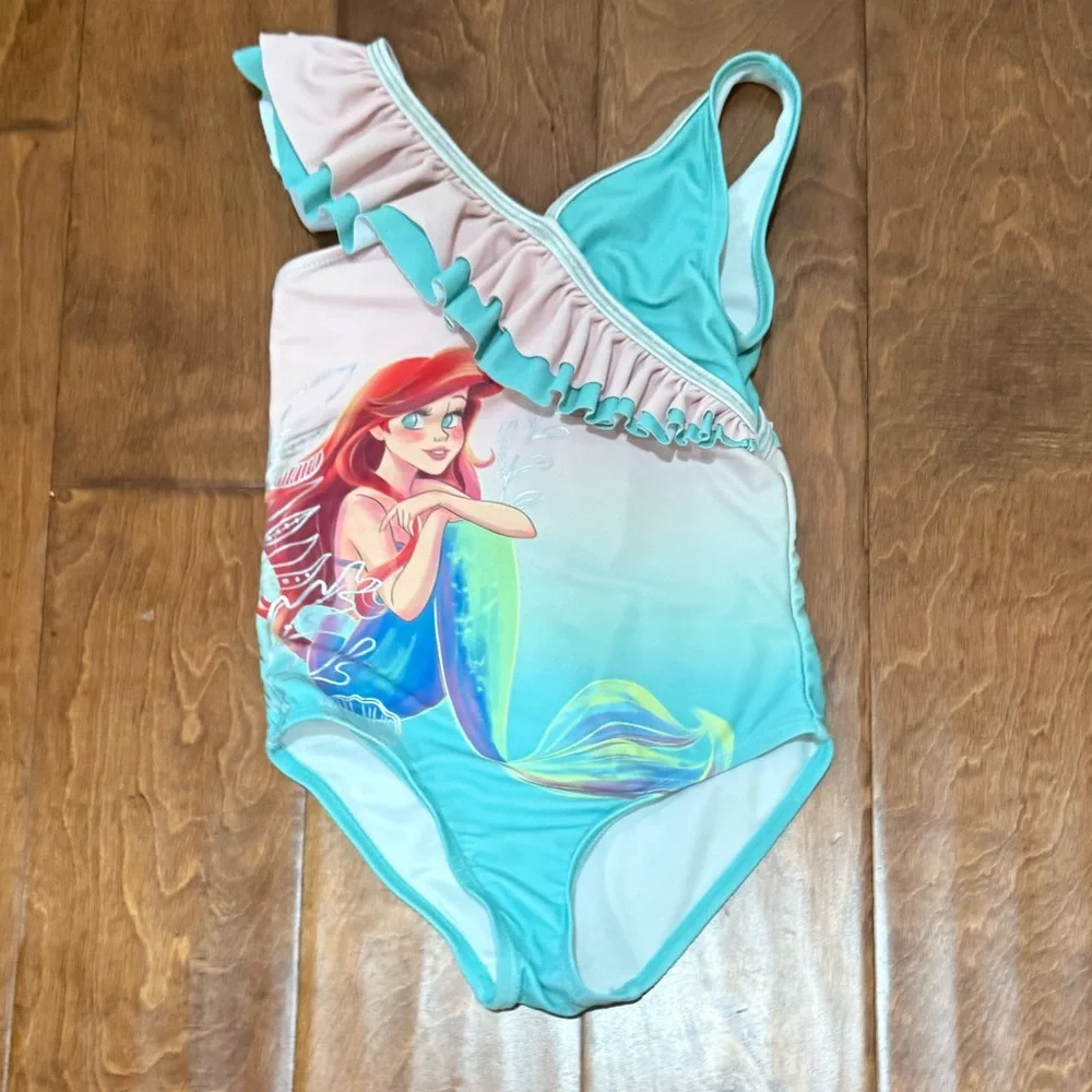 Like New Size 5/6 Ariel Kids Swimwear